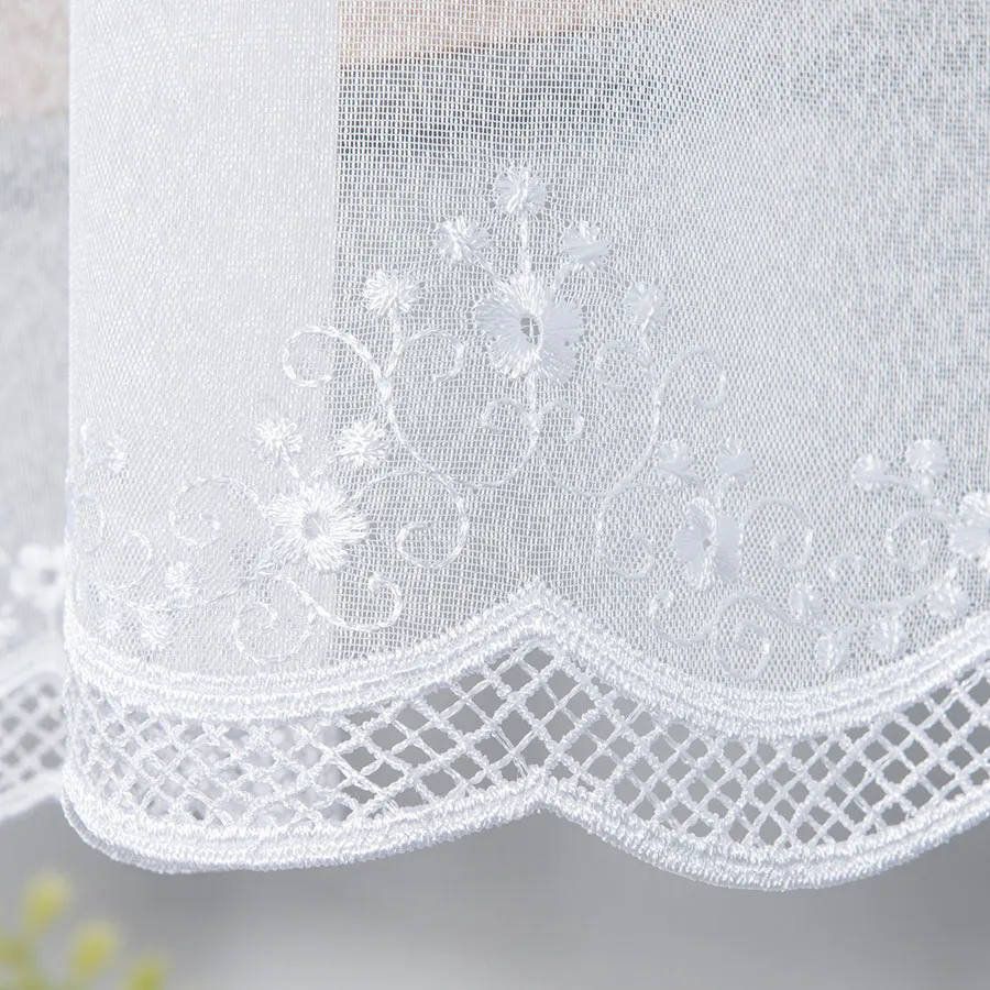 Firanka z aplikacją gipiurową 040613