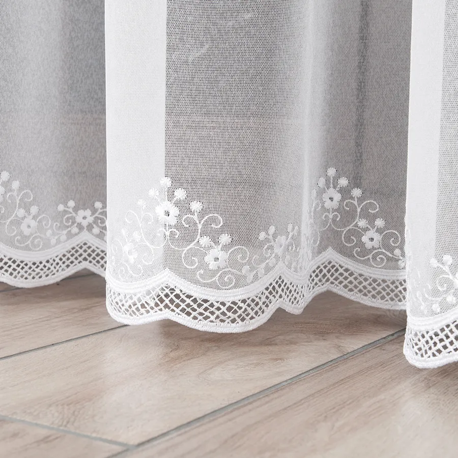 Firanka z aplikacją gipiurową 040613