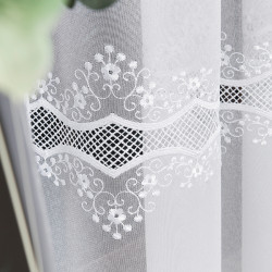 Firanka z aplikacją gipiurową 040613