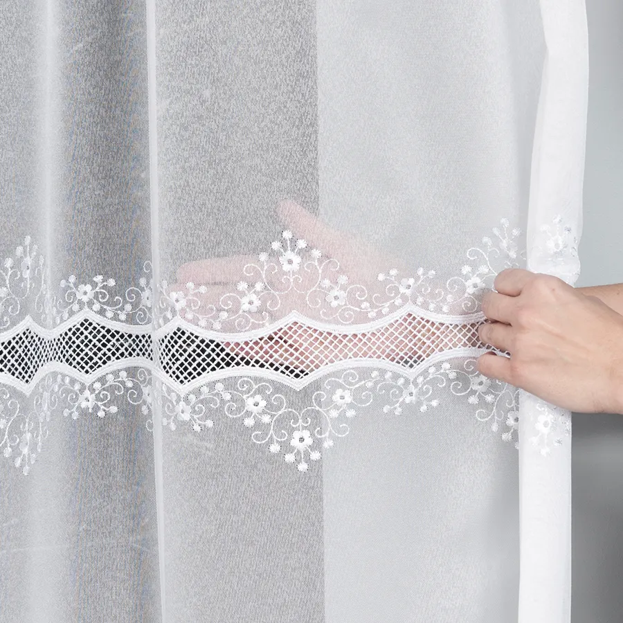 Firanka z aplikacją gipiurową 040613