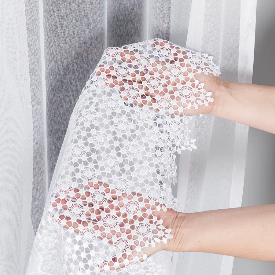 Firanka z aplikacją gipiurową 089060