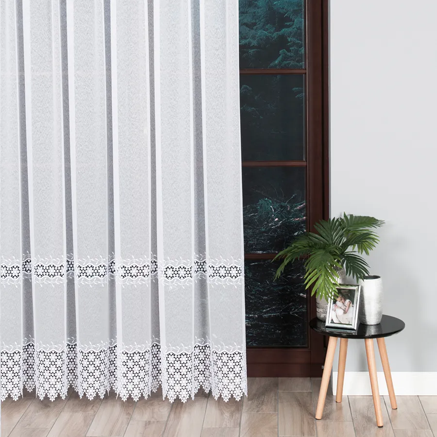 Firanka z aplikacją gipiurową 089060