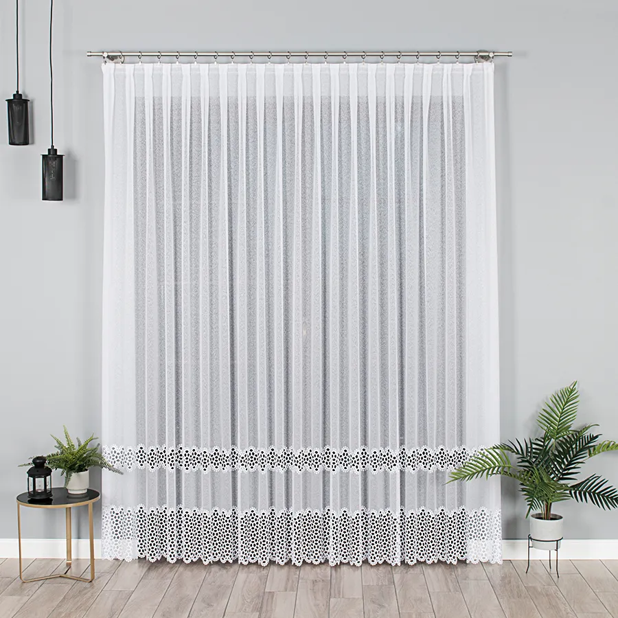 Firanka z aplikacją gipiurową 008897