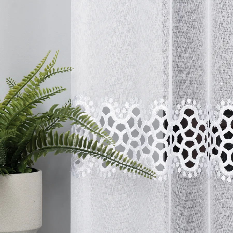 Firanka z aplikacją gipiurową 008897