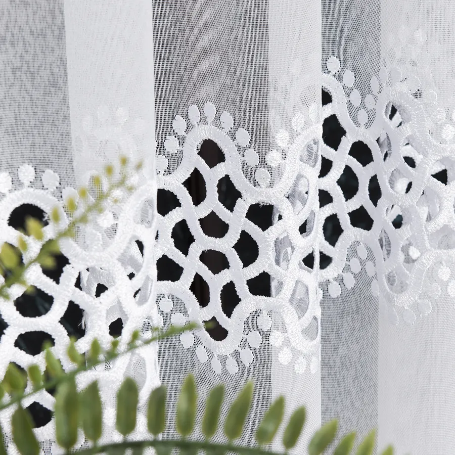 Firanka z aplikacją gipiurową 008897