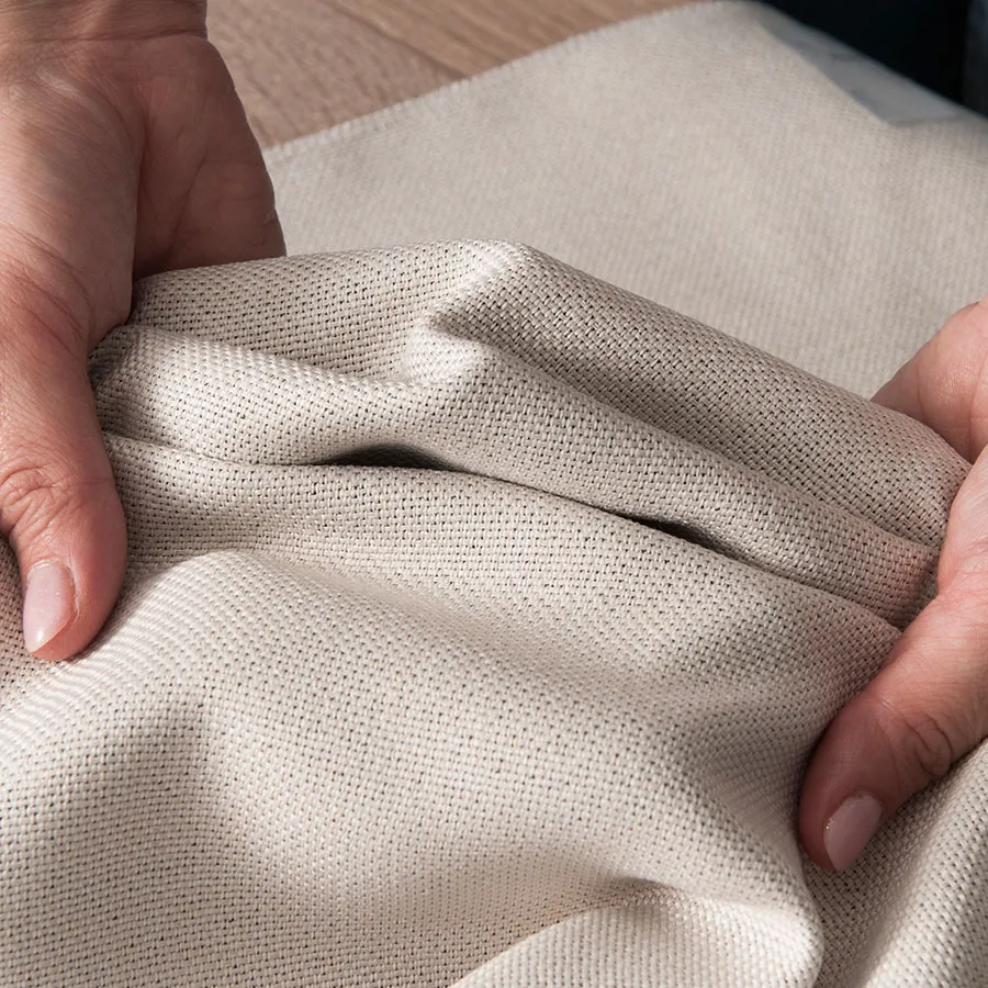 Tkanina dekoracyjna zaciemniająca trudnopalna DANTE