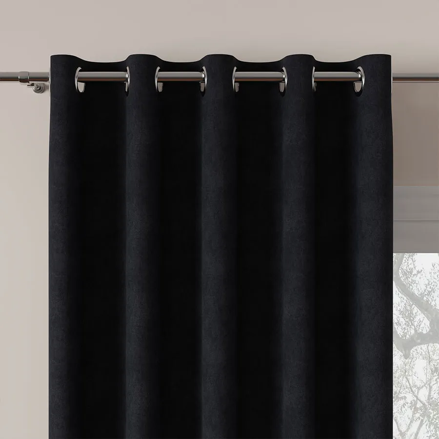 Zasłona gotowa na przelotkach MILAS