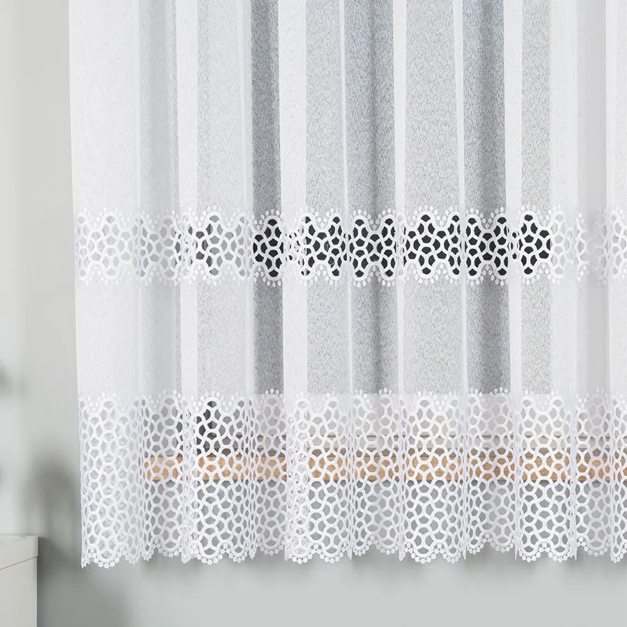 Firanka z aplikacją gipiurową 008897