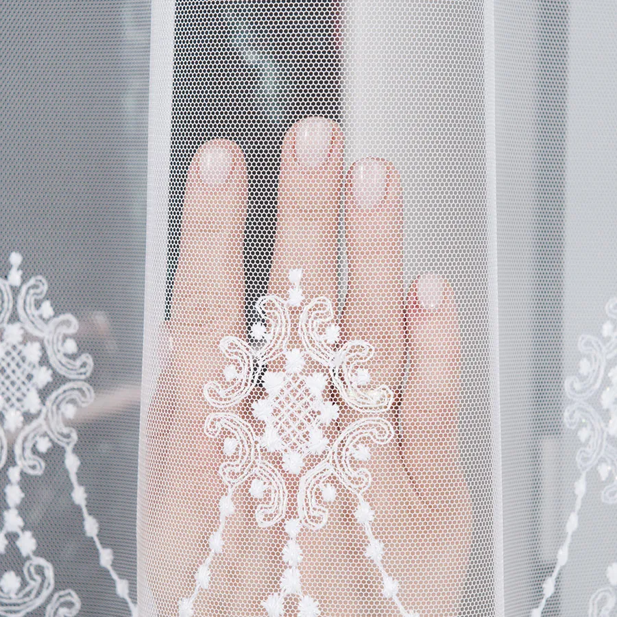 Firanka haftowana 033401