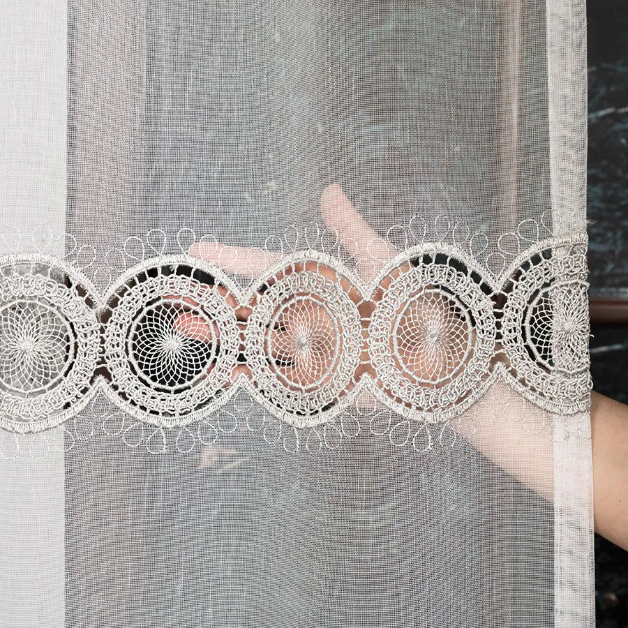 Firanka z aplikacją na markizecie 112769