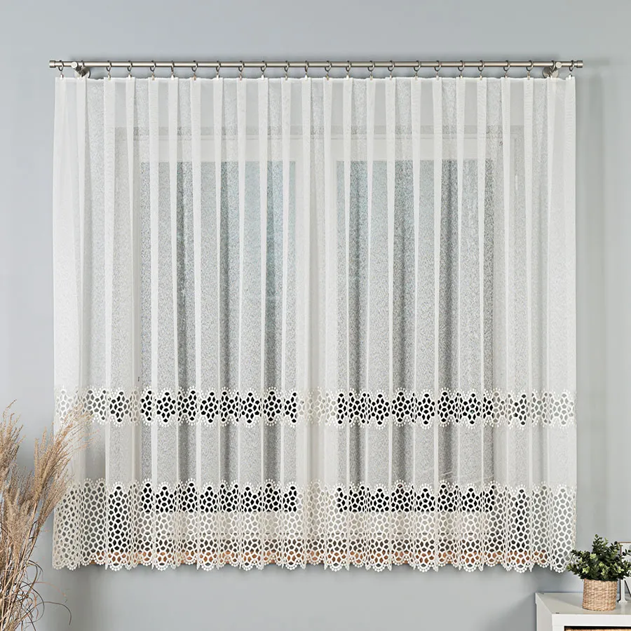 Firanka z aplikacją gipiurową 008897