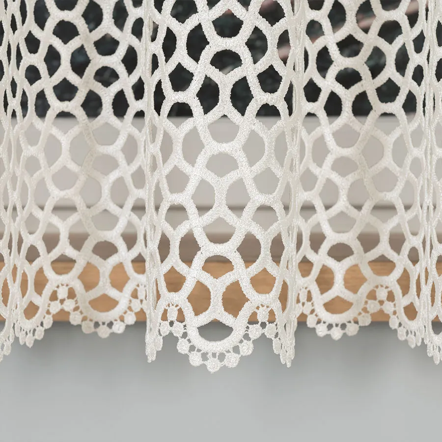 Firanka z aplikacją gipiurową 008897