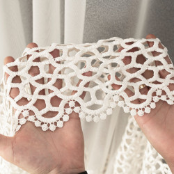 Firanka z aplikacją gipiurową 008897