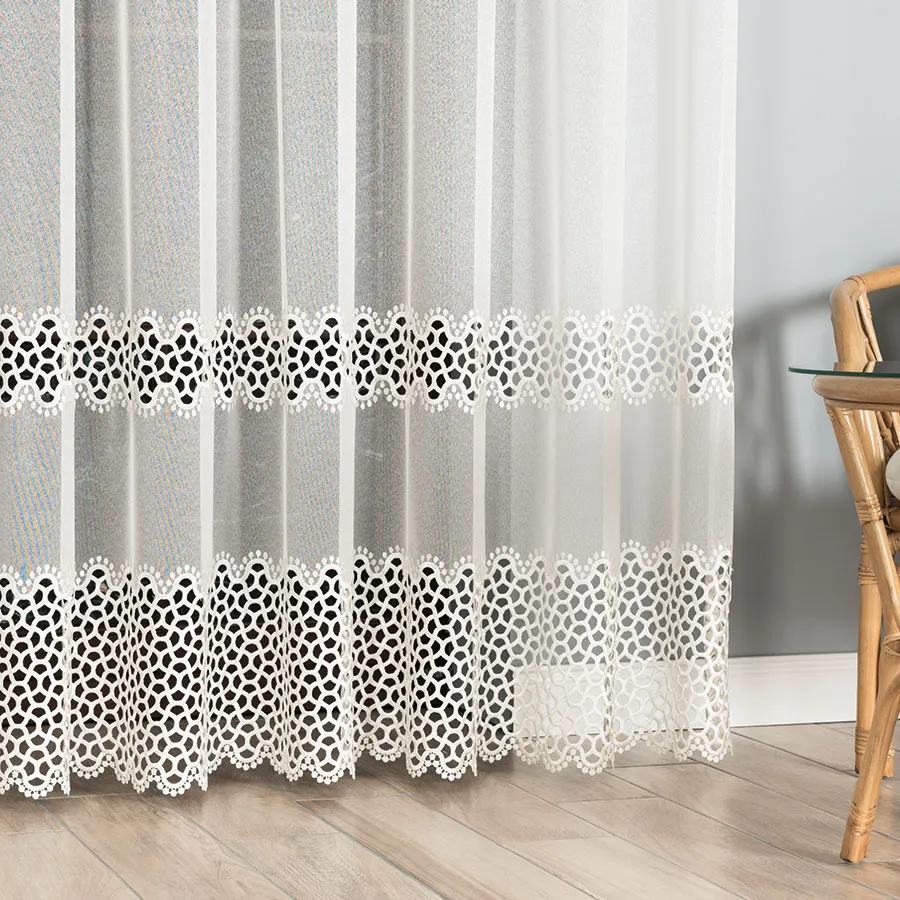 Firanka z aplikacją gipiurową 008897