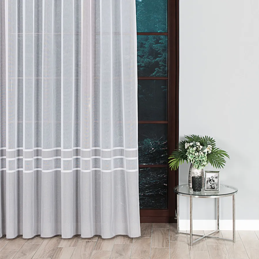 Firanka gotowa na taśmie CORREA