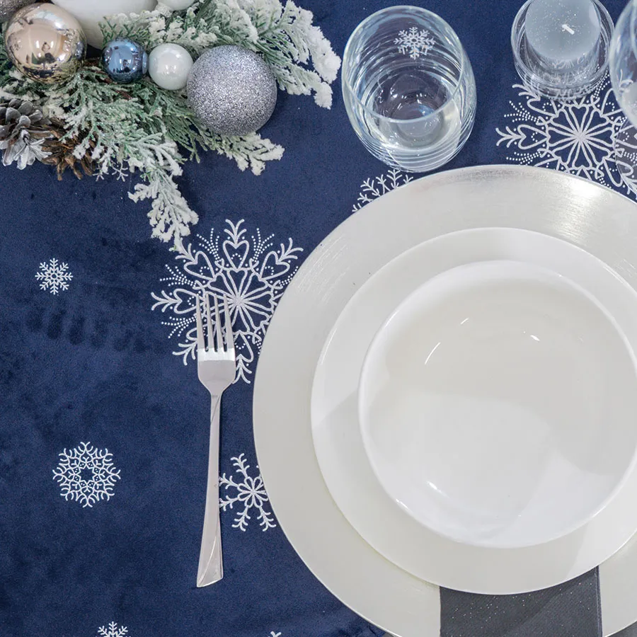 Obrus / bieżnik / serweta ŚNIEŻKI