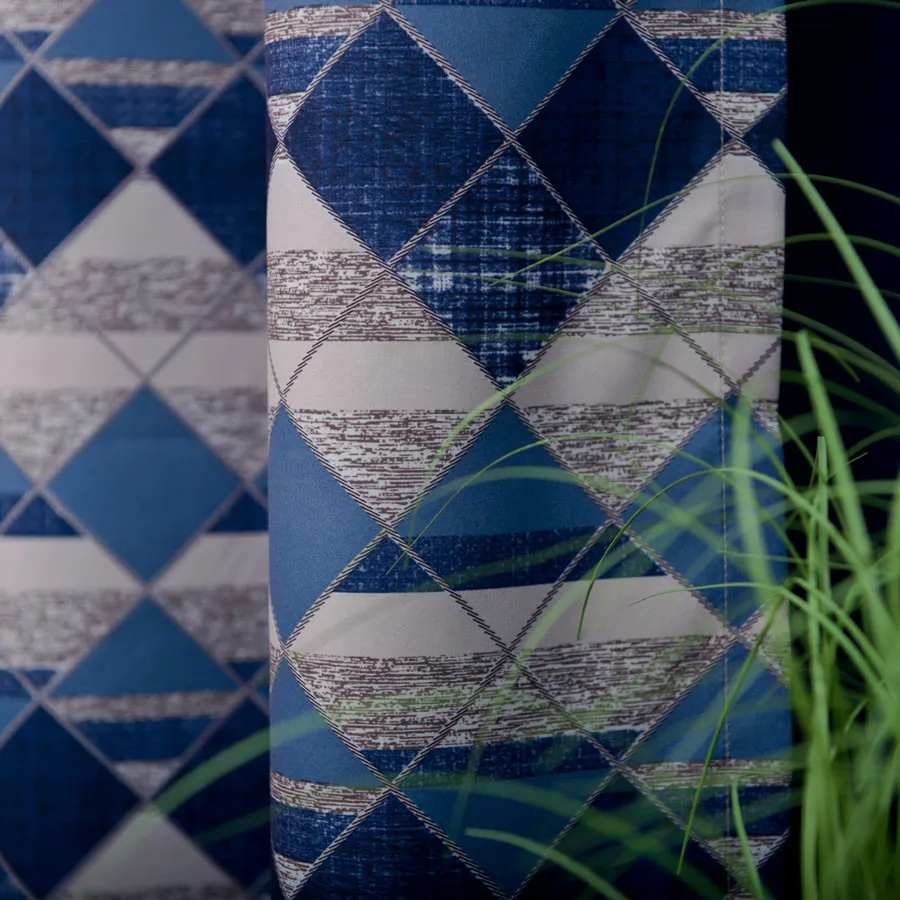 Zasłona gotowa na przelotkach AZUL