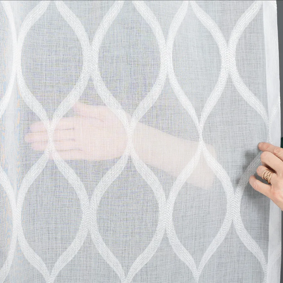 Firanka gotowa na taśmie MODELLI