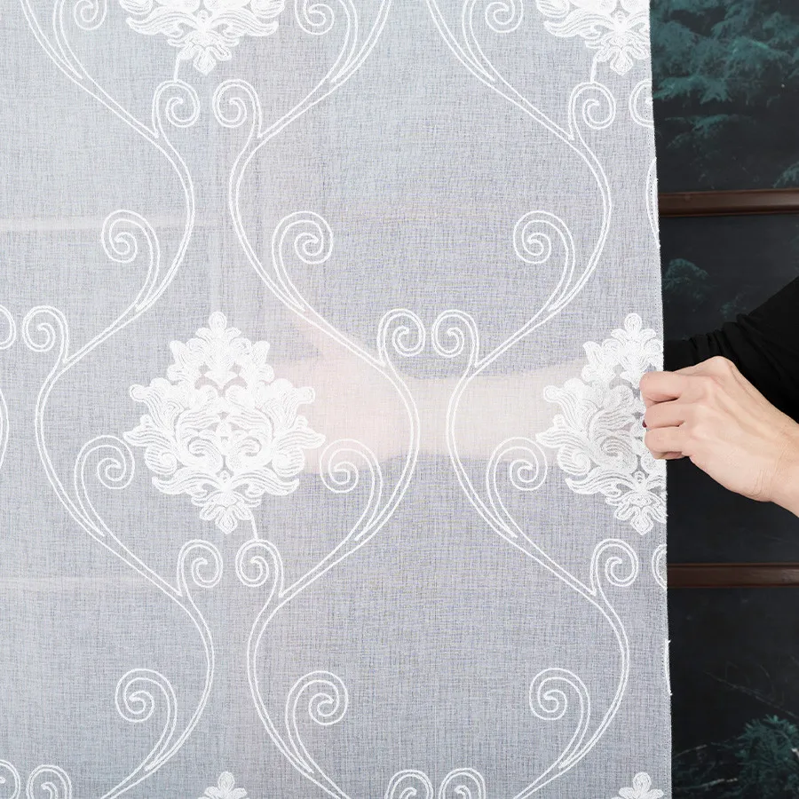 Firanka gotowa na taśmie MAZZO