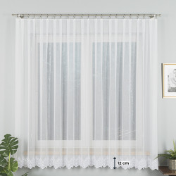 Firanka haftowana ze wzorem na samym dole 123397