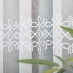 Firanka haftowana ze wzorem pasowym 713317