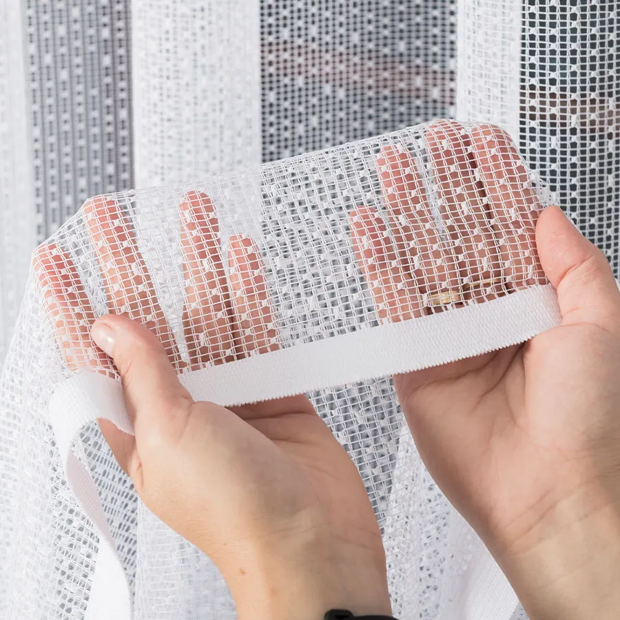 Firanka żakardowa ze wzorem pasowym 044184-Markizeta