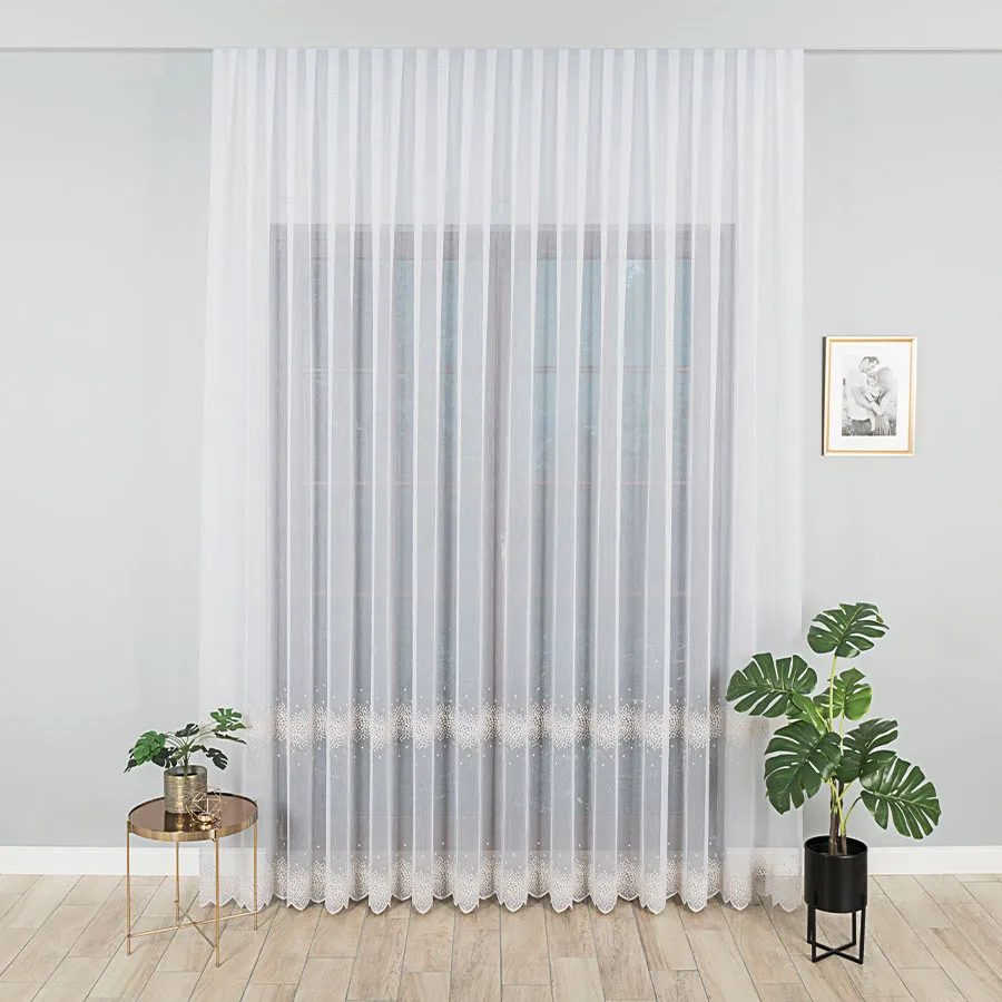 Firanka haftowana ze wzorem pasowym 112853
