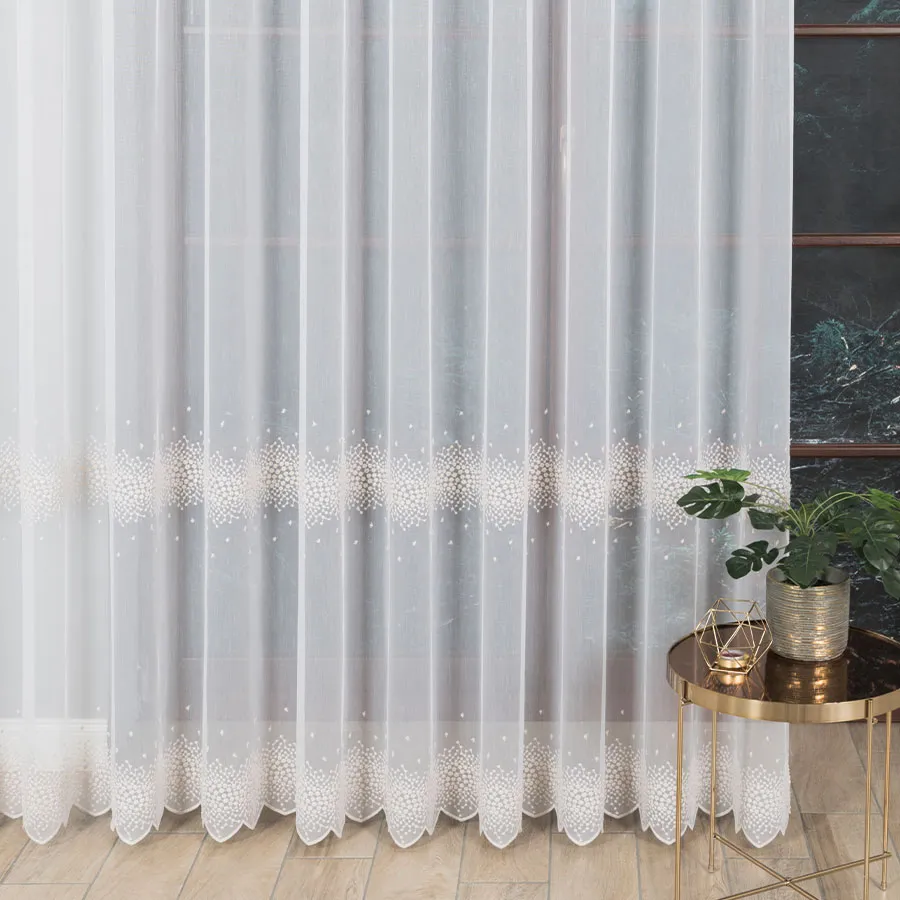 Firanka haftowana ze wzorem pasowym 112853