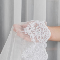 Firanka haftowana ze wzorem na samym dole 123592