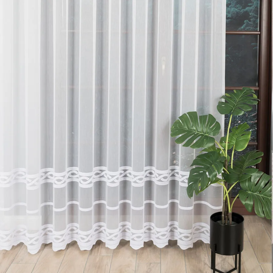 Firanka haftowana ze wzorem pasowym 123750