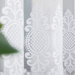 Firanka haftowana ze wzorem na samym dole 127102