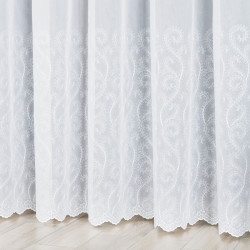 Firanka gotowa haftowana z taśmą GATITOS