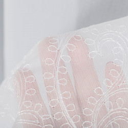 Firanka gotowa haftowana z taśmą GATITOS