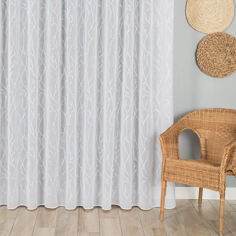 Firanka gotowa haftowana z taśmą RAMITAS