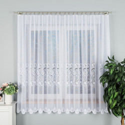 Firanka żakardowa ze wzorem pasowym 638085