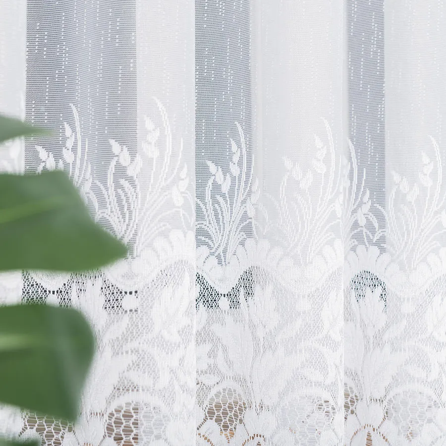 Firanka żakardowa ze wzorem na dole 018864