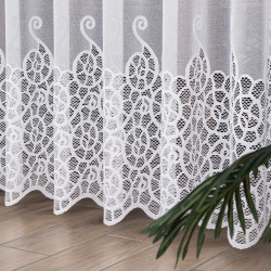 Firanka żakardowa ze wzorem pasowym 355000