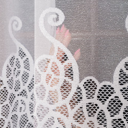 Firanka żakardowa ze wzorem pasowym 355000