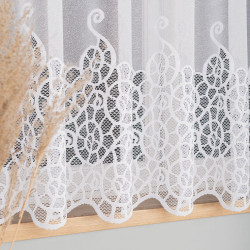 Firanka żakardowa ze wzorem pasowym 355000