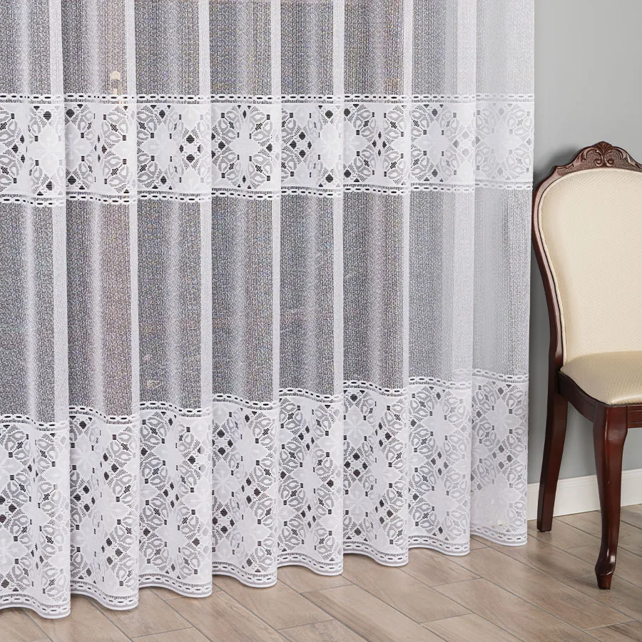 Firanka żakardowa ze wzorem pasowym 358700