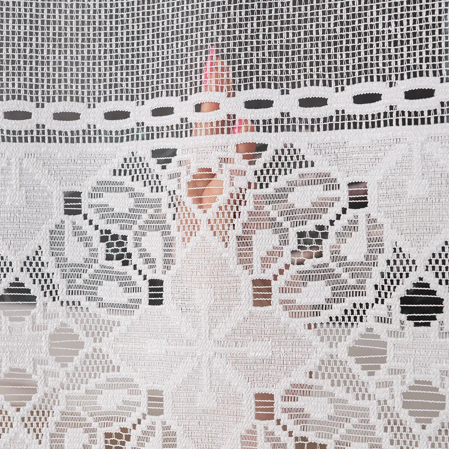 Firanka żakardowa ze wzorem pasowym 358700