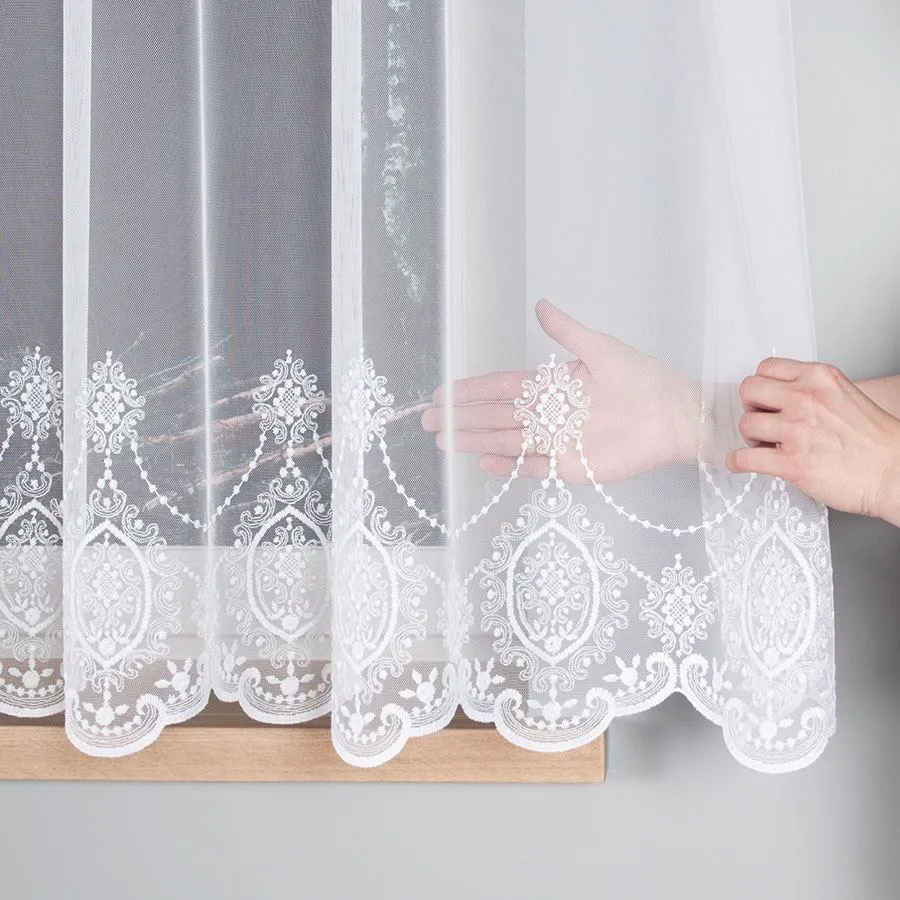 Firanka haftowana 033401