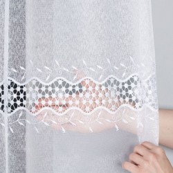 Firanka z aplikacją gipiurową 089060