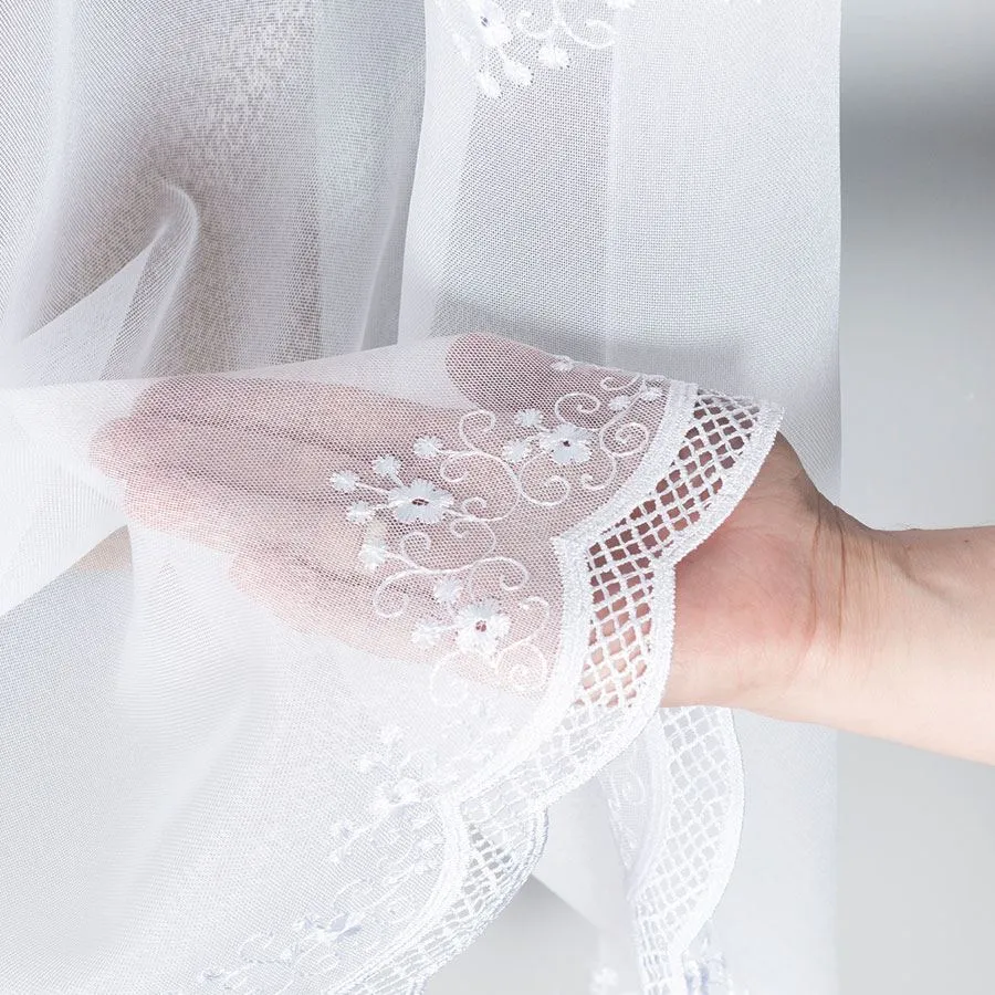 Firanka z aplikacją gipiurową 040613