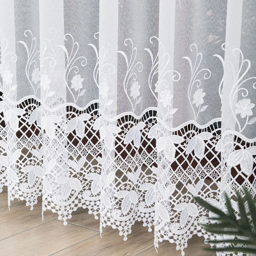 Firanka haftowana z aplikacją gipiurową 122795