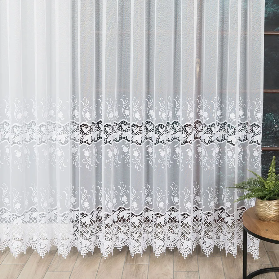 Firanka haftowana z aplikacją gipiurową 122795