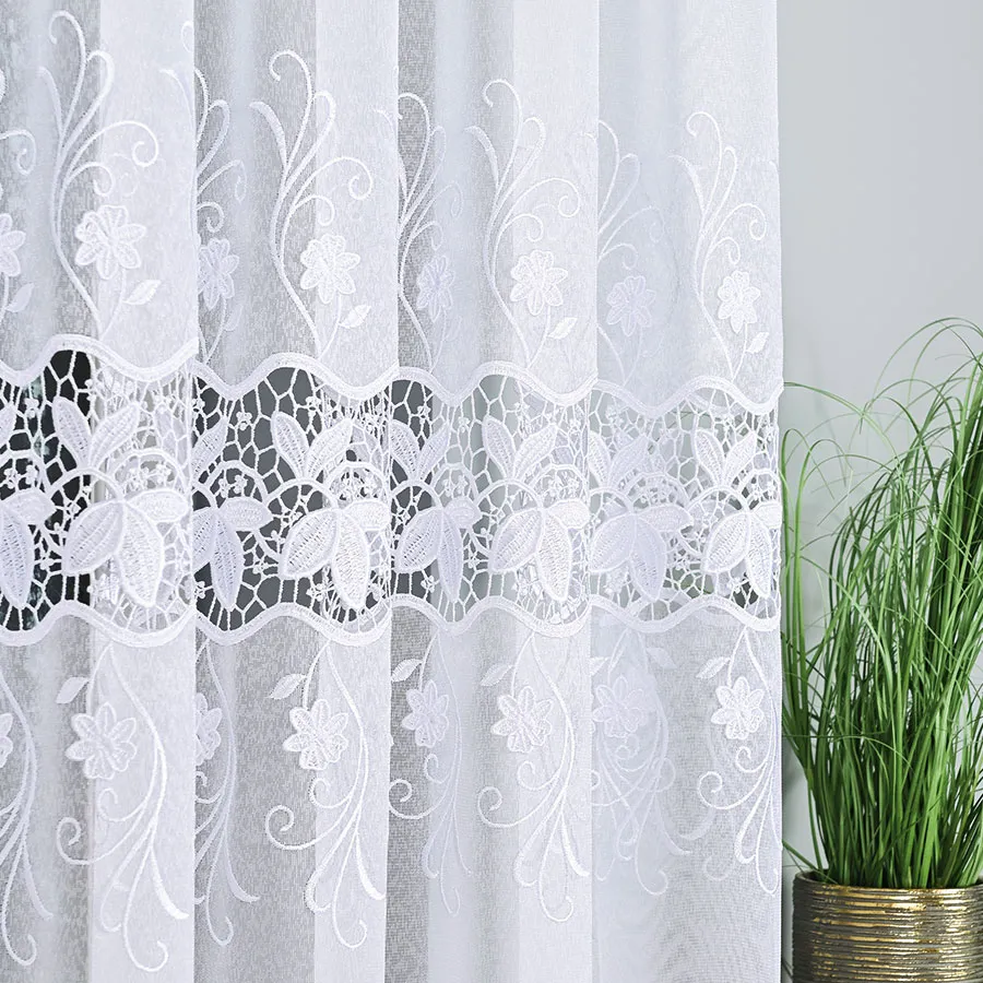 Firanka haftowana z aplikacją gipiurową 122795