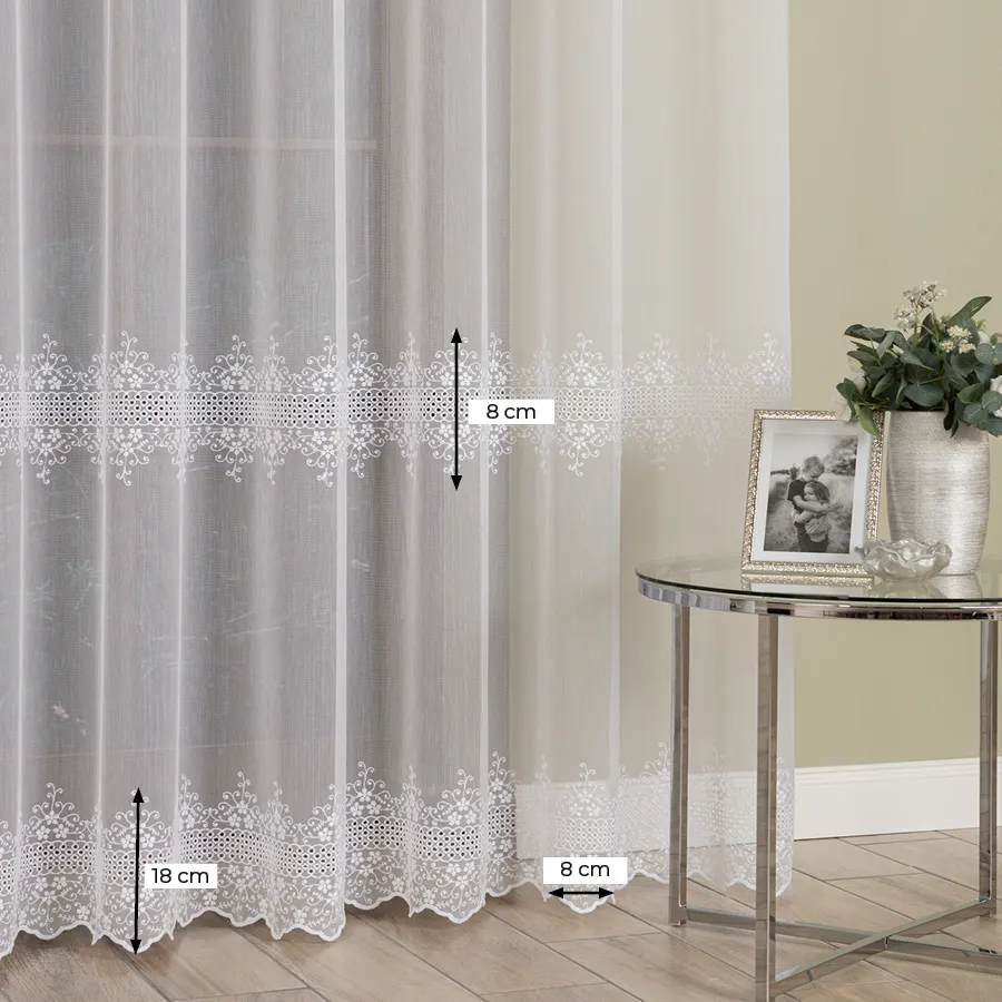 Firanka haftowana ze wzorem pasowym 013293