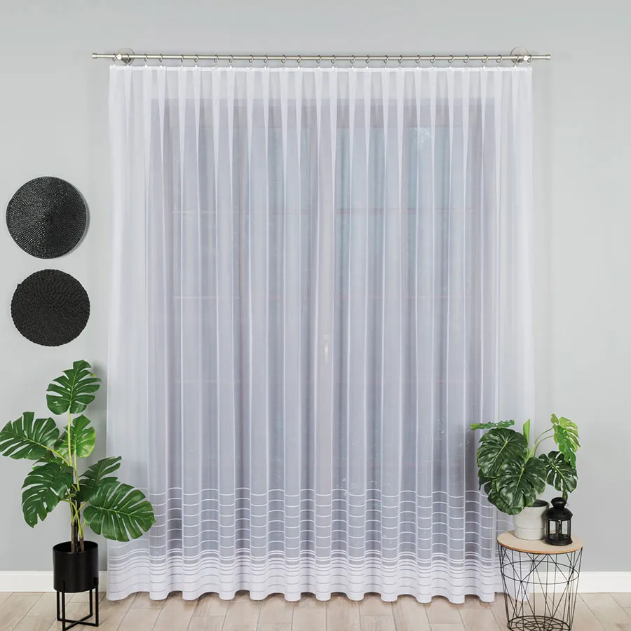 Firanka żakardowa ze wzorem pasowym 000280