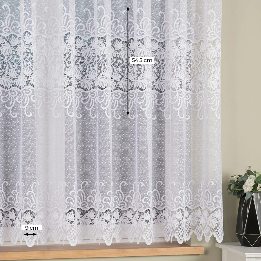 Firanka żakardowa ze wzorem pasowym 018965